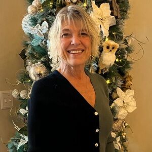 Meet your Posher, Nadine